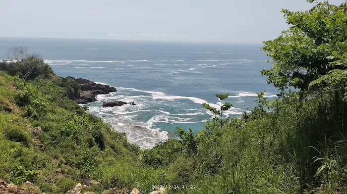 Pantai Surumanis Kebumen 7