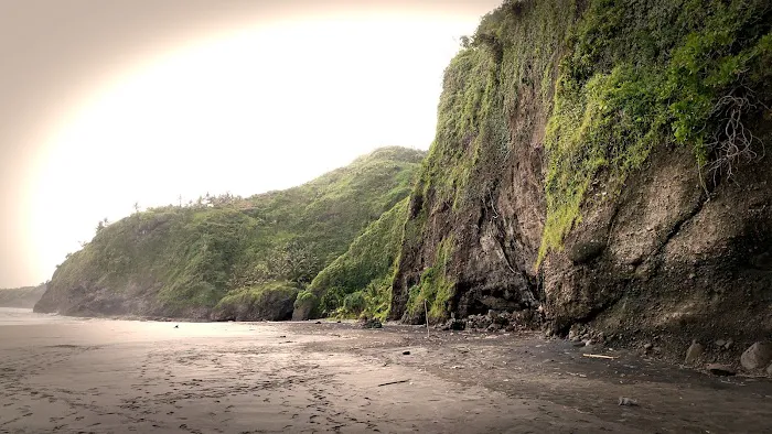 Pantai Surumanis Kebumen 6