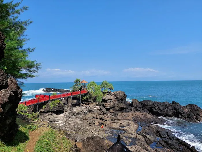 Pantai Menganti Kebumen 1