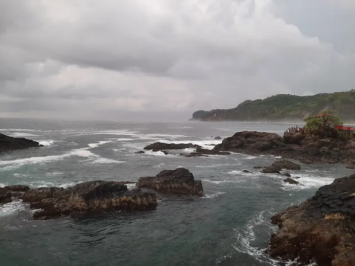 Pantai Menganti Kebumen 7