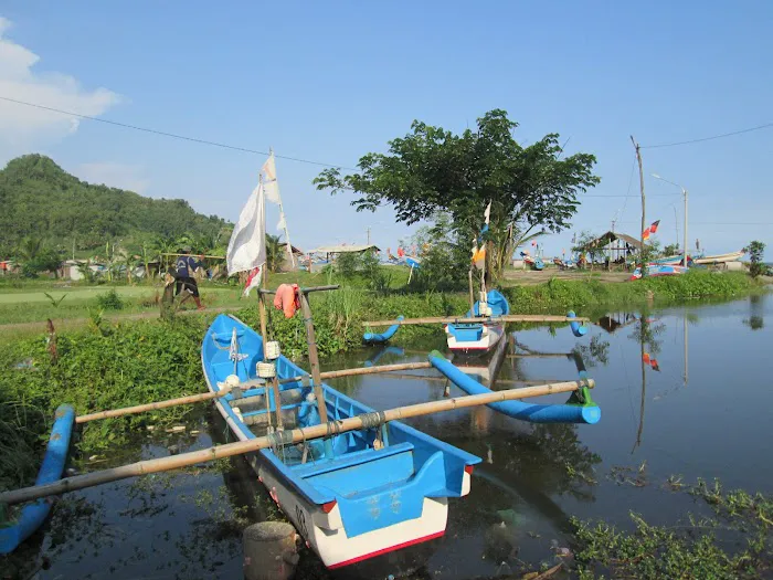 Pantai Pasir 4