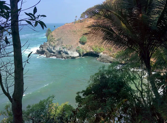 Pantai Pasir 8