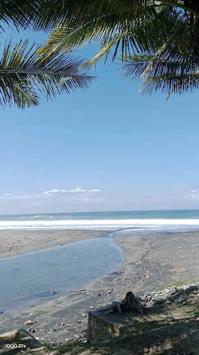 Pantai Pecaron 2