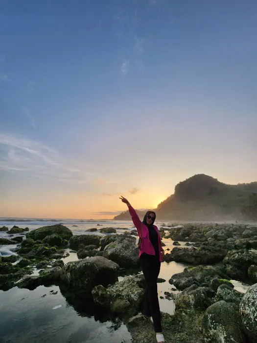 Pantai Pecaron 0