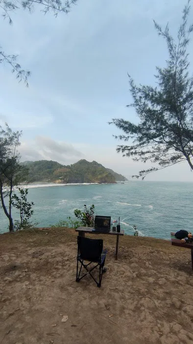 Pantai Lampon Camping Ground 4