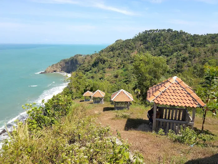 KANTOR PENGELOLA PANTAI MENGANTI KEBUMEN 3