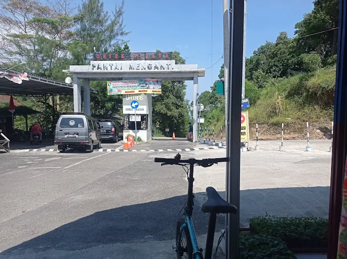 KANTOR PENGELOLA PANTAI MENGANTI KEBUMEN 7