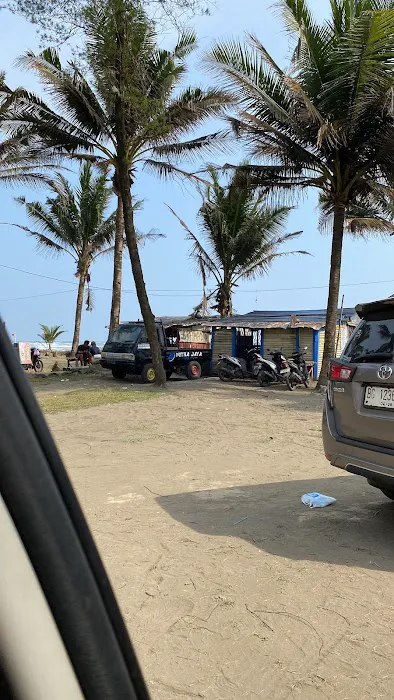 Pantai Singkil Indah Karangpakis 5