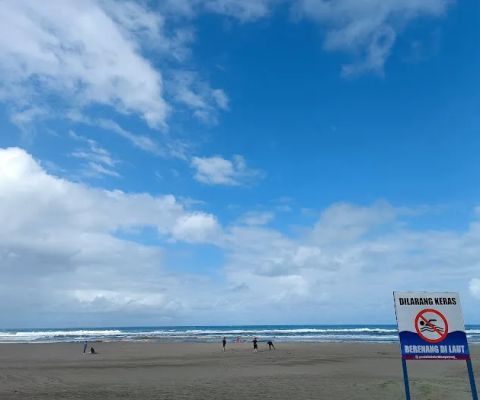 Pantai Widarapayung