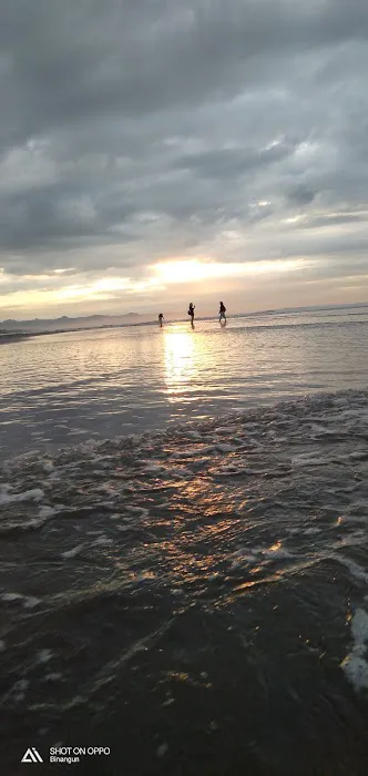 Pantai Widarapayung 6