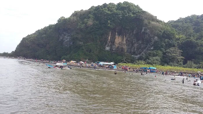 Pantai Srandil 1