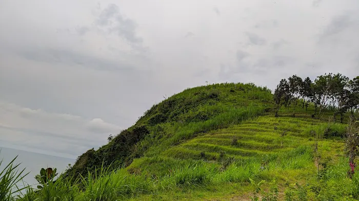 Puncak Gunung Tugel 2