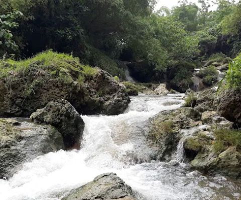 Banyulangse Waterfall