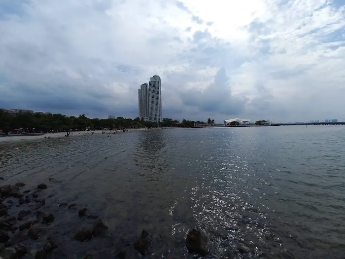 Pasir Putih Pantai Ancol 5