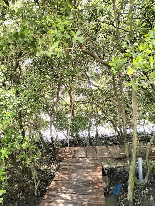 Pantai Wisata Karang Kempus 1