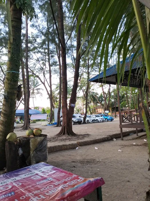 pantai cemara 4