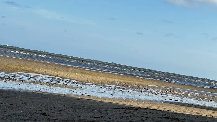 Pantai Wisata Nyiur Melambai 08 1