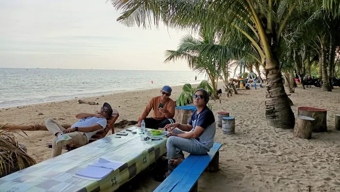 Pantai Wisata Nyiur Melambai 08 0