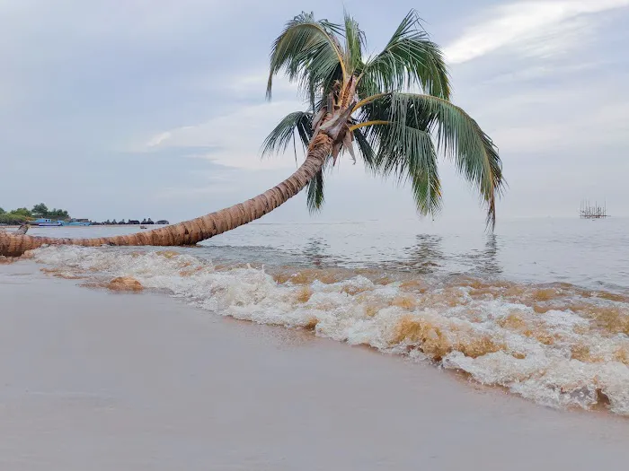 Hayyu Beach Balikpapan 1
