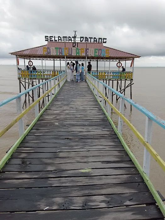 Pantai Duta Pemedas Samboja 4