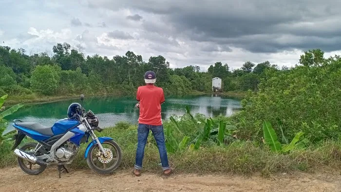 Danau Cermin Lamaru 1