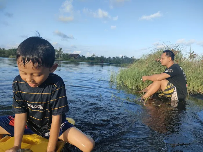 Pantai Dampar 4