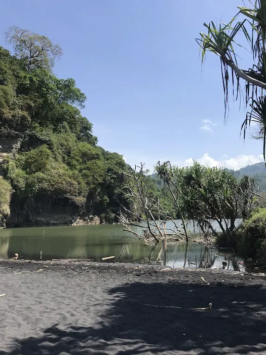 Pantai Pucukan 8