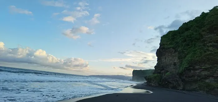 Pantai Pucukan 3