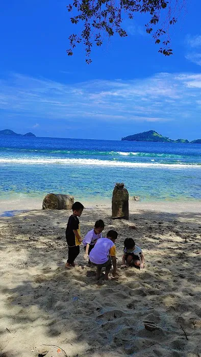 Pantai marapalam 4