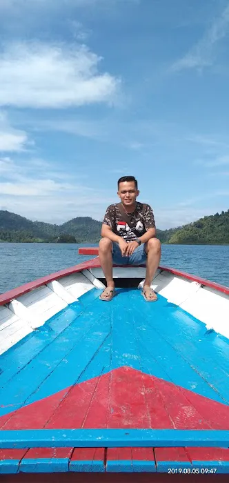 (cahaya biru) pariwisata sungai nyalo 0