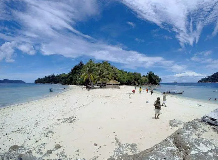 (cahaya biru) pariwisata sungai nyalo 9