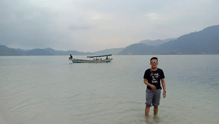(cahaya biru) pariwisata sungai nyalo 5