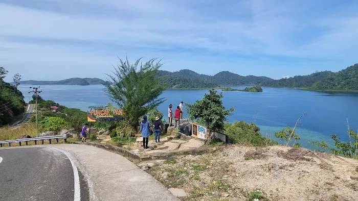 Puncak Paku 7