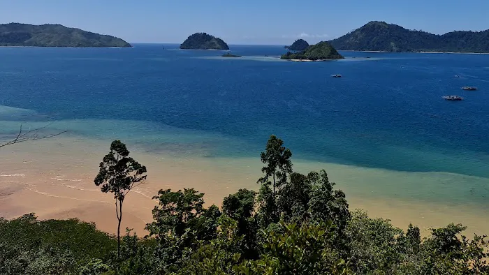 Puncak Indah Mandeh 2
