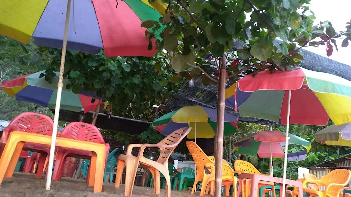 Pantai Kampoeang Tingga 8