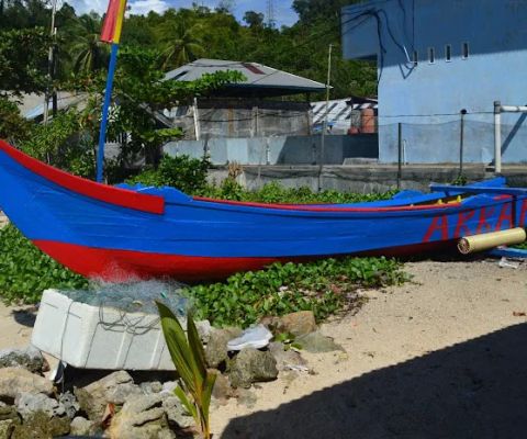 Pantai Ujuang Sandiang