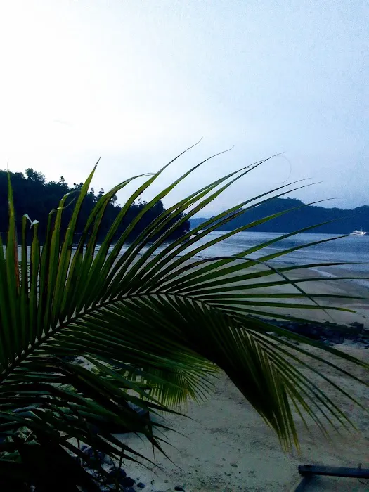 Pantai Ujuang Sandiang 5