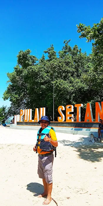 Dermaga Carocok Wisata Mandeh 6