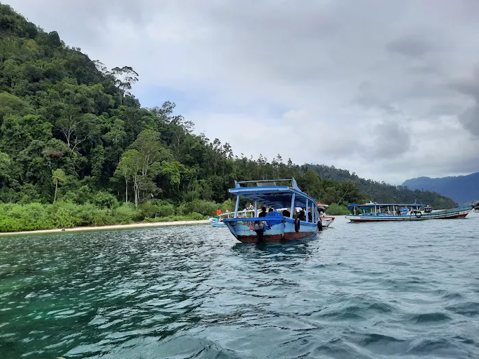 Dermaga Carocok Wisata Mandeh 2
