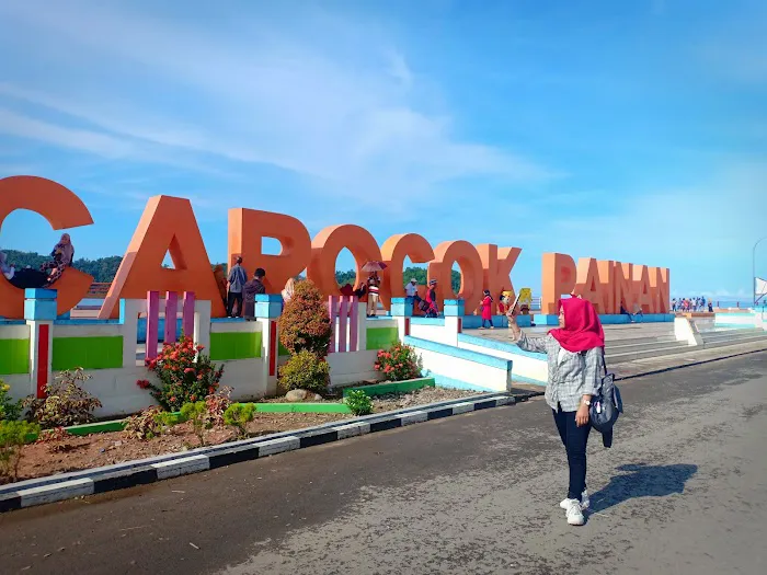 Pantai Carocok 3