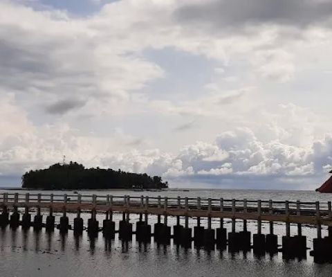 Pantai Salido