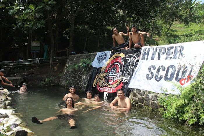 Wisata alam sumber Ngesong Banyu bening 9
