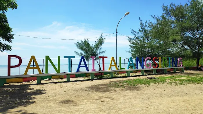 Wisata Pantai Talang Siring Pamekasan 4