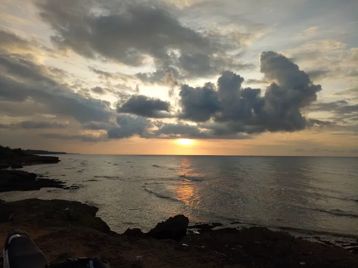 Pantai Wisata Taneros 4