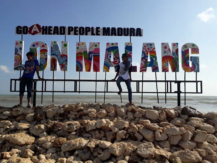 Pantai Cuma Kamu 2