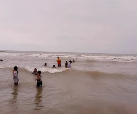 Pantai Cuma Kamu