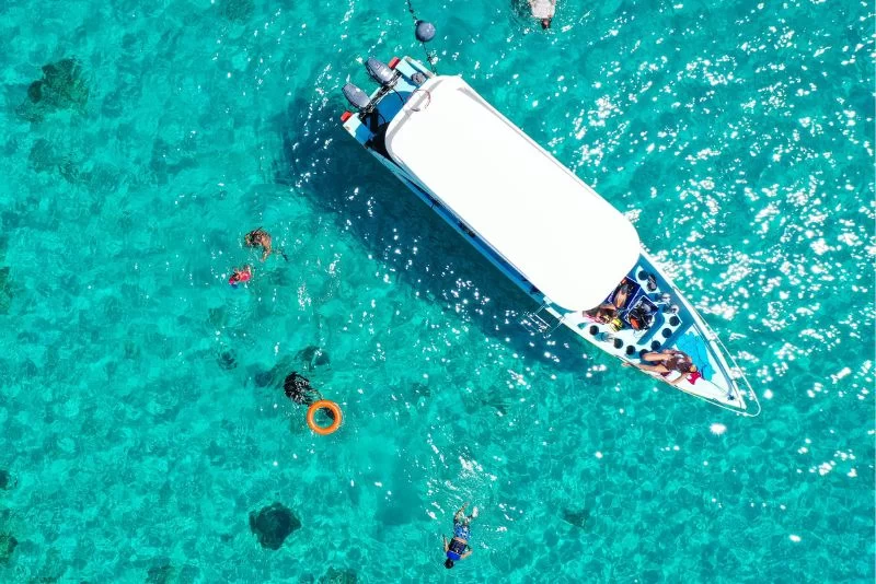 Boat Tours Through Bali’s Serene Beaches and Coastal Towns: A Guide to Exploring Bali by Boat