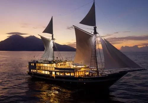 Family-Friendly Boat Tours in Indonesia: Explore Indonesia’s Islands in Comfort and Style