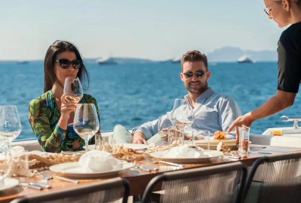 5-Star Dining Experiences on Indonesian Yachts: A Culinary Journey at Sea