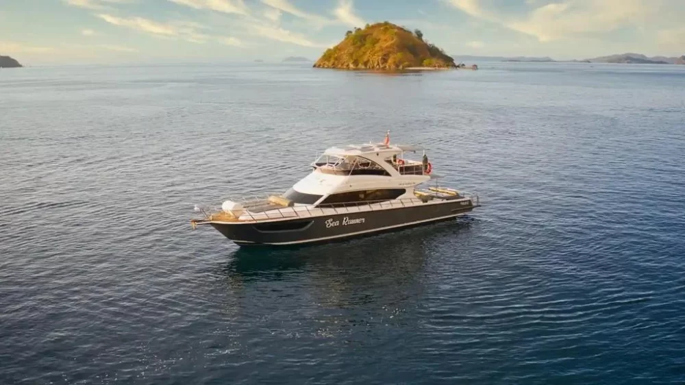 Explore the Islands of Indonesia by Luxury Boat: Your Ultimate Yacht Experience